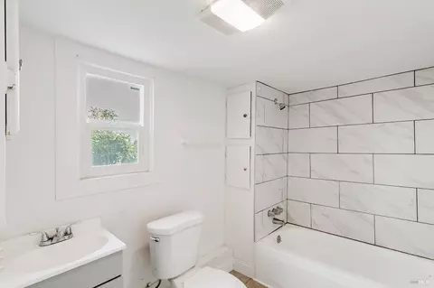 Bath - 615 Central Ave, Vallejo, CA 94590 photo 4 of 4