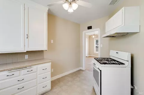 Kitchen - 615 Central Ave, Vallejo, CA 94590 photo 3 of 4