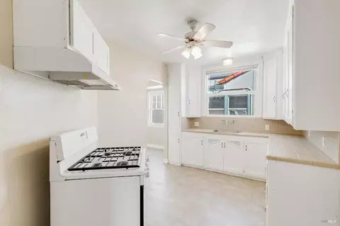 Kitchen - 615 Central Ave, Vallejo, CA 94590 photo 1 of 4