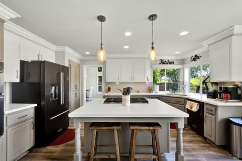 Kitchen - 3242 Banff Dr, Fairfield, CA 94534 photo 7 of 10
