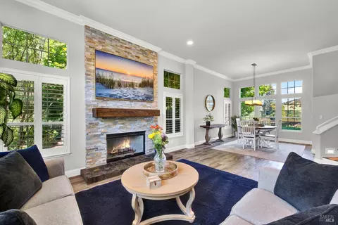 Living - 3242 Banff Dr, Fairfield, CA 94534 photo 3 of 6