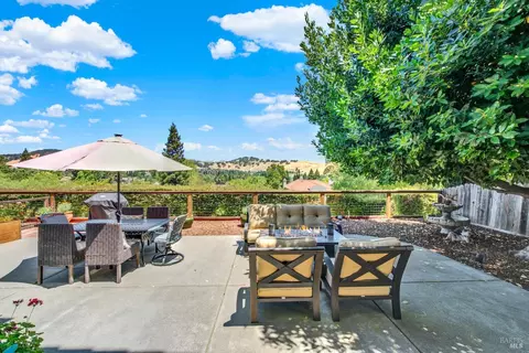 Exterior - 3242 Banff Dr, Fairfield, CA 94534 photo 9 of 23