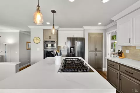 Kitchen - 3242 Banff Dr, Fairfield, CA 94534 photo 5 of 10