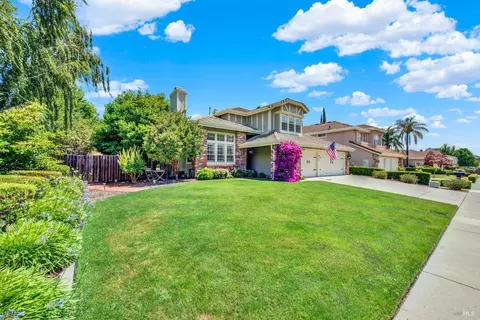 Exterior - 3242 Banff Dr, Fairfield, CA 94534 photo 6 of 23