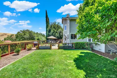 Exterior - 3242 Banff Dr, Fairfield, CA 94534 photo 19 of 23