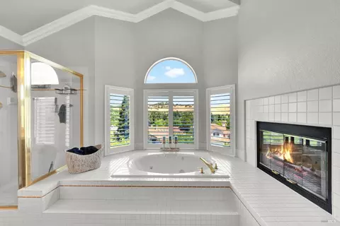 Bath - 3242 Banff Dr, Fairfield, CA 94534 photo 5 of 6