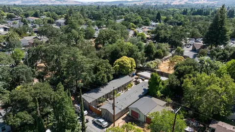 18418 1st Ave, Sonoma, CA 95476