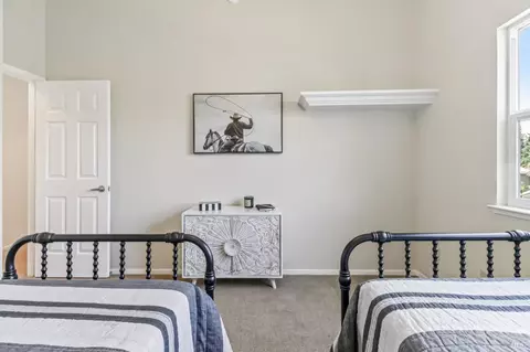 Bedroom - 8350 Dorfman Dr, Cotati, CA 94931 photo 5 of 6