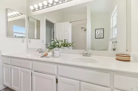 Bath - 8350 Dorfman Dr, Cotati, CA 94931 photo 7 of 8