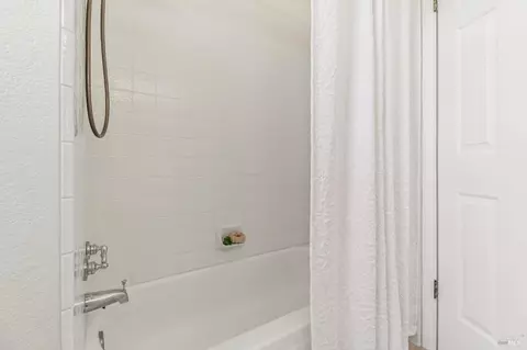 Bath - 8350 Dorfman Dr, Cotati, CA 94931 photo 8 of 8
