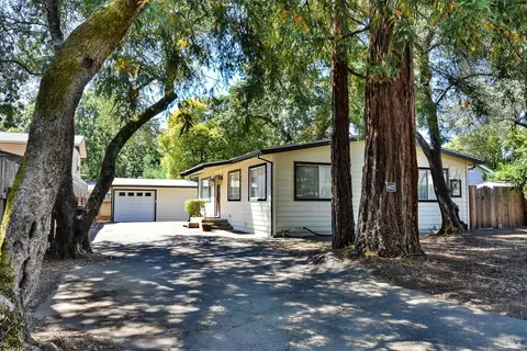 Exterior - 612 Cherry Ave, Sonoma, CA 95476 photo 3 of 13