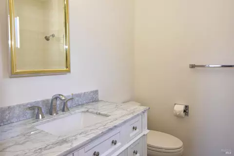 Bath - 612 Cherry Ave, Sonoma, CA 95476 photo 2 of 2
