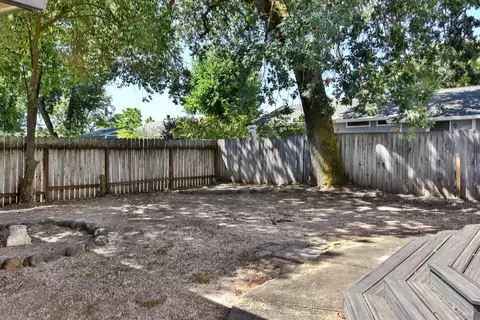 Exterior - 612 Cherry Ave, Sonoma, CA 95476 photo 9 of 13