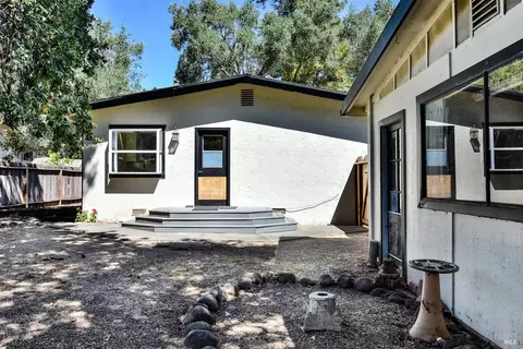 Exterior - 612 Cherry Ave, Sonoma, CA 95476 photo 6 of 13