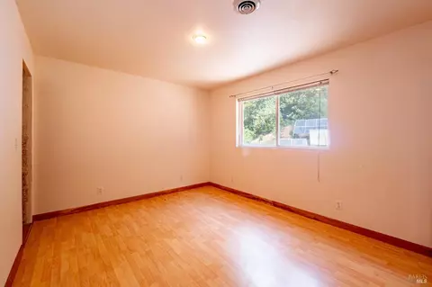 Bedroom - 44150 Nash Mill Rd, Philo, CA 95466 photo 1 of 3