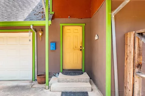 Entry Way - 44150 Nash Mill Rd, Philo, CA 95466 photo 1 of 1