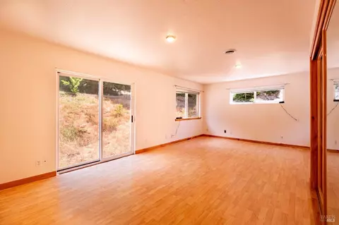 Bedroom - 44150 Nash Mill Rd, Philo, CA 95466 photo 2 of 3