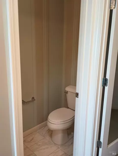 Bath - 8917 San Ramon Rd, Dublin, CA 94568 photo 6 of 9
