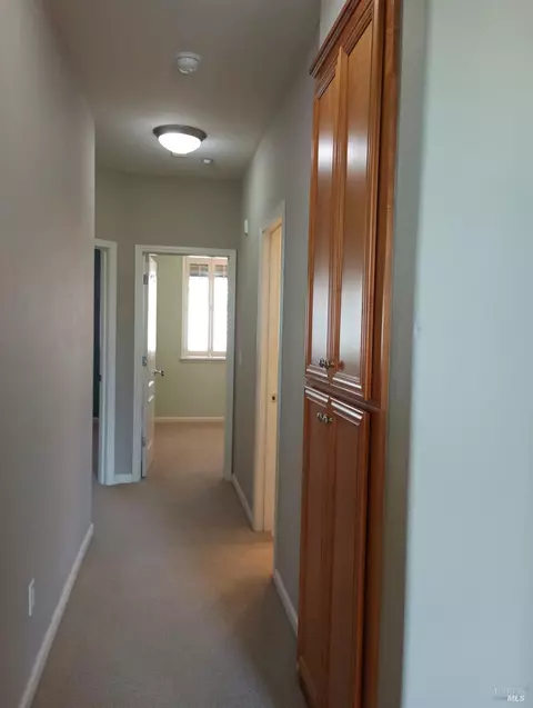 Entry Way - 8917 San Ramon Rd, Dublin, CA 94568 photo 4 of 5