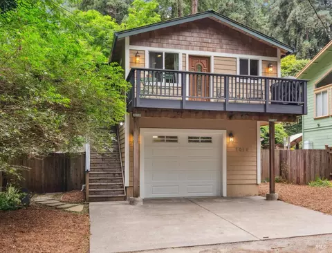 1011 Center St, Villa Grande, CA 95486