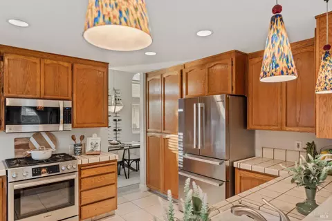 706 Natalie Dr, Windsor, CA 95492 photo 15