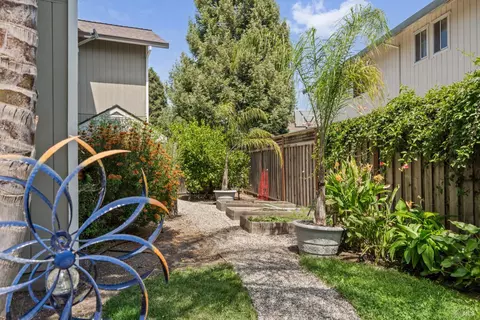 706 Natalie Dr, Windsor, CA 95492 photo 39