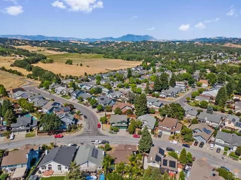 706 Natalie Dr, Windsor, CA 95492 photo 52