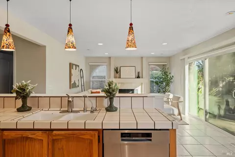 706 Natalie Dr, Windsor, CA 95492 photo 16