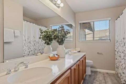706 Natalie Dr, Windsor, CA 95492 photo 31