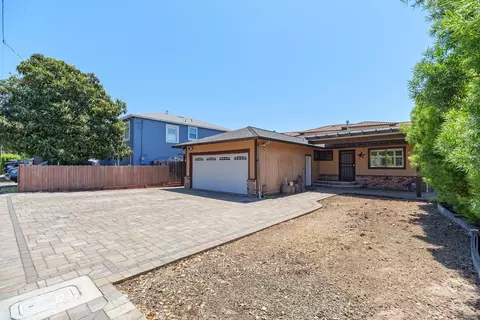 Exterior - 126 E Thomson Ave, Sonoma, CA 95476 photo 7 of 16