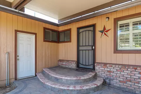 Exterior - 126 E Thomson Ave, Sonoma, CA 95476 photo 10 of 16