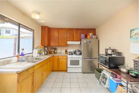 Kitchen - 126 E Thomson Ave, Sonoma, CA 95476 photo 2 of 2