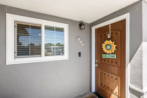 206 Arbor St, Vacaville, CA 95688 photo 5