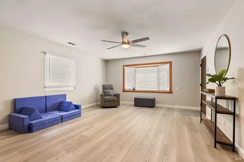 206 Arbor St, Vacaville, CA 95688 photo 7