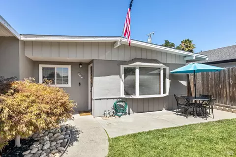 206 Arbor St, Vacaville, CA 95688 photo 4