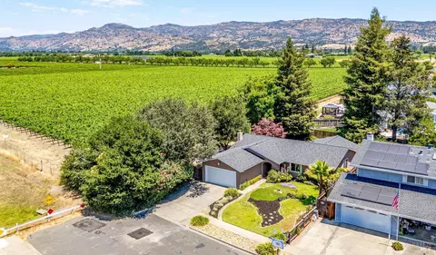 4504 Jefferson St, Napa, CA 94558