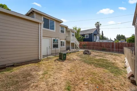 Exterior - 855 Benicia Rd, Vallejo, CA 94591 photo 6 of 10