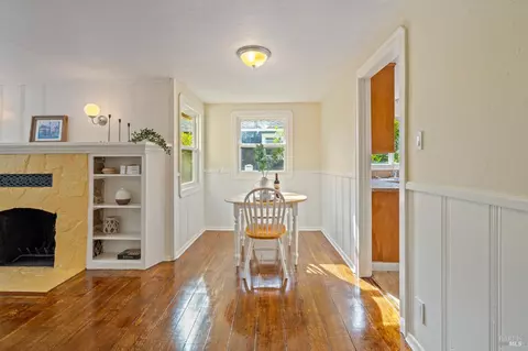 Dining - 855 Benicia Rd, Vallejo, CA 94591 photo 1 of 4