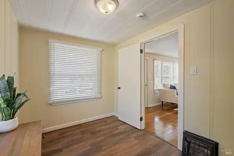 Entry Way - 855 Benicia Rd, Vallejo, CA 94591 photo 1 of 1