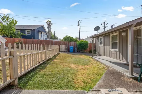 Exterior - 855 Benicia Rd, Vallejo, CA 94591 photo 8 of 10