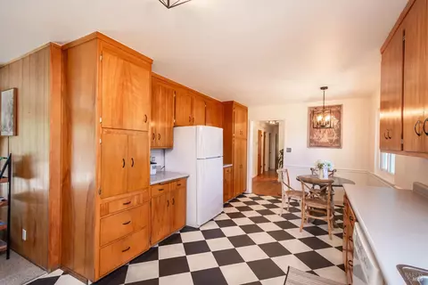 Kitchen - 1007 Sunset Rd, Napa, CA 94558 photo 7 of 9