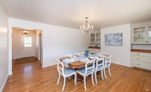 Dining - 1007 Sunset Rd, Napa, CA 94558 photo 4 of 5