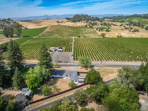 View/Area - 1007 Sunset Rd, Napa, CA 94558 photo 2 of 14