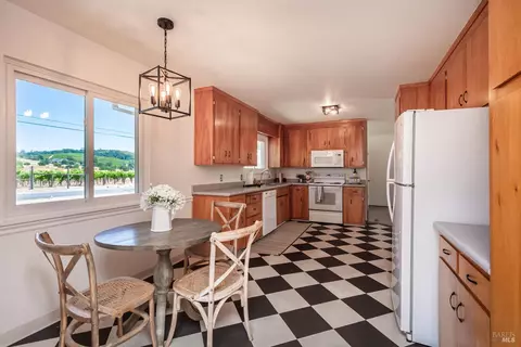 Kitchen - 1007 Sunset Rd, Napa, CA 94558 photo 1 of 9
