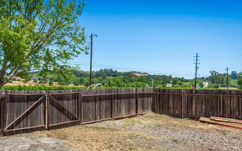 Exterior - 1007 Sunset Rd, Napa, CA 94558 photo 17 of 23