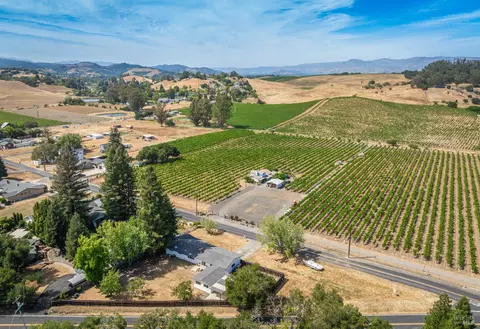 View/Area - 1007 Sunset Rd, Napa, CA 94558 photo 3 of 14