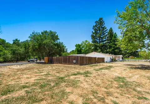 Exterior - 1007 Sunset Rd, Napa, CA 94558 photo 7 of 23