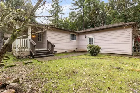 26796 Bear Dr, Willits, CA 95490