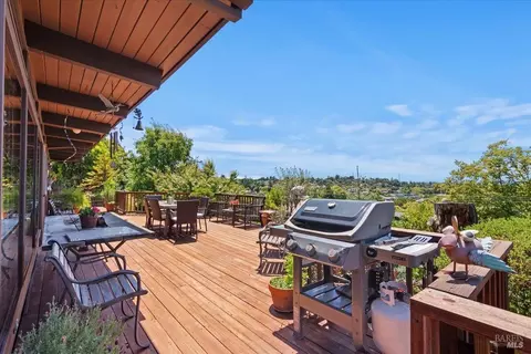 Exterior - 117 Raines Ct, Vallejo, CA 94591 photo 7 of 10