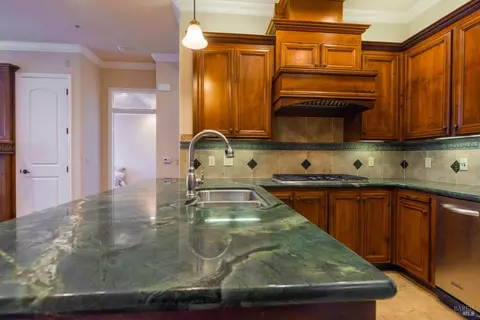 1212 Sonata Dr #110, Vallejo, CA 94591 photo 2